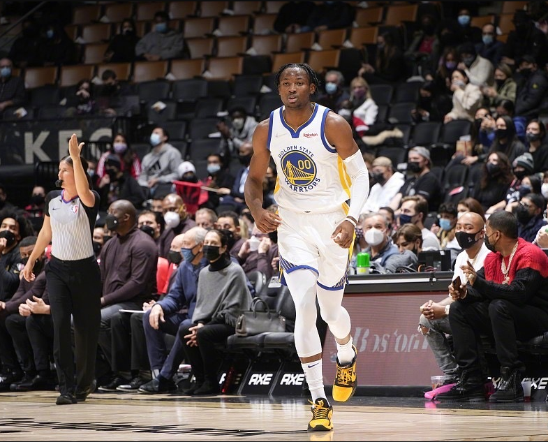 开云体育下载-国王杯集结日再迎强敌，多伦多猛龙更衣室发声，主帅态度——引发热议，临场指挥获称赞的简单介绍